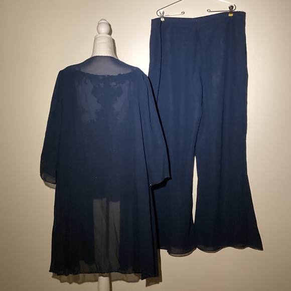 JJs House Women's Dark Navy 3 Piece Wedding & Special Occasion - Picture 2 of 2